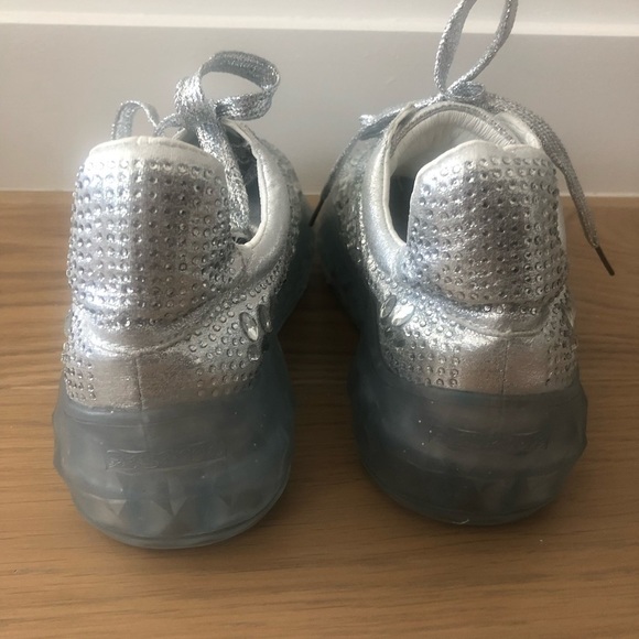 New NWOT silver crystal shiny shimmer sneaker size 240 size 7 rhinestone - Picture 3 of 5